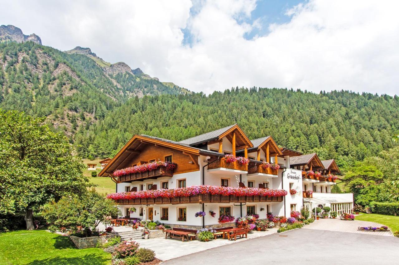 Hotel Graushof Val di Vizze Exteriér fotografie